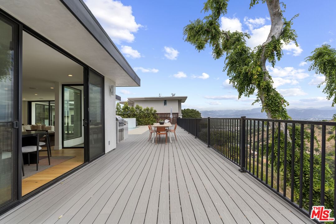 Beverly Ridge photo 22