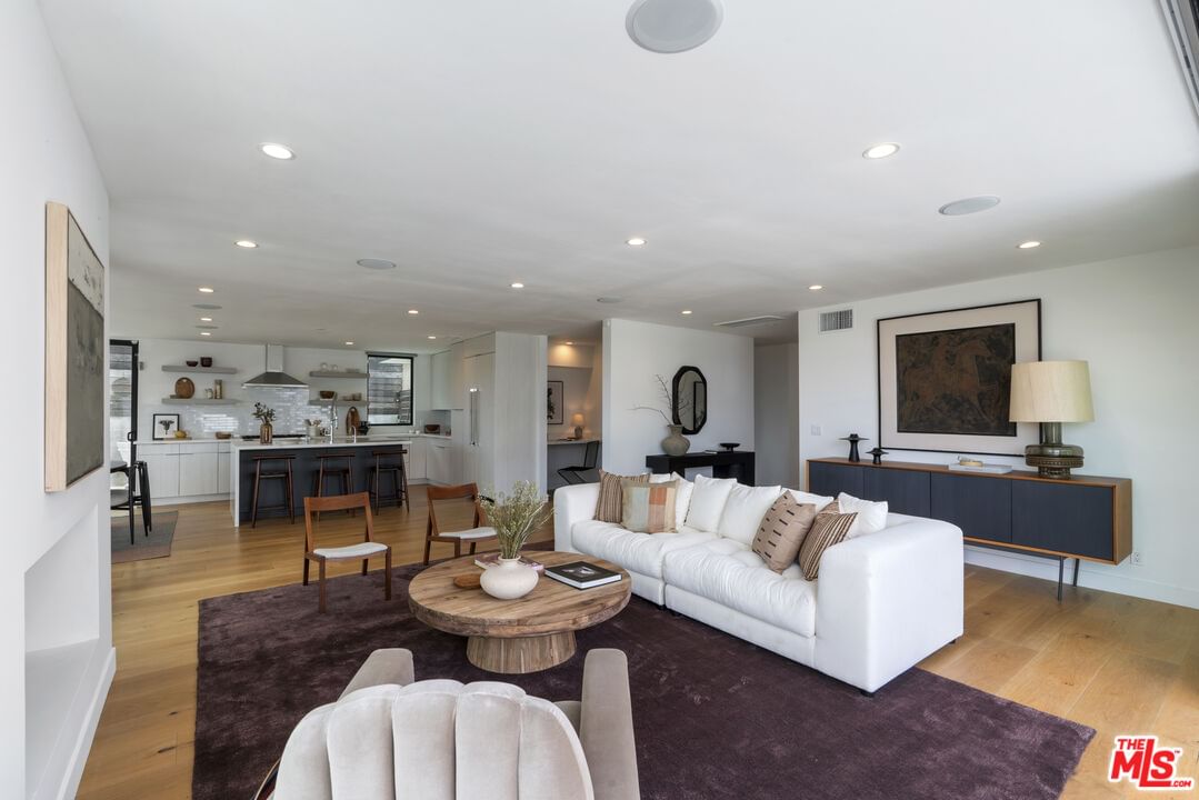 Beverly Ridge photo 28