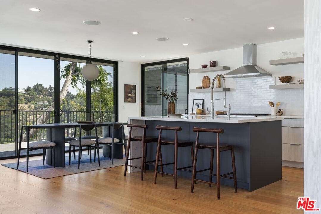 Beverly Ridge photo 30