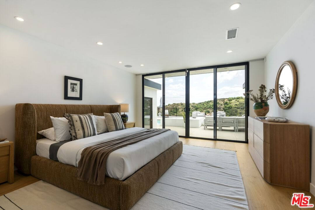 Beverly Ridge photo 48