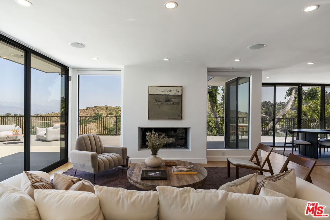 Beverly Ridge photo 5