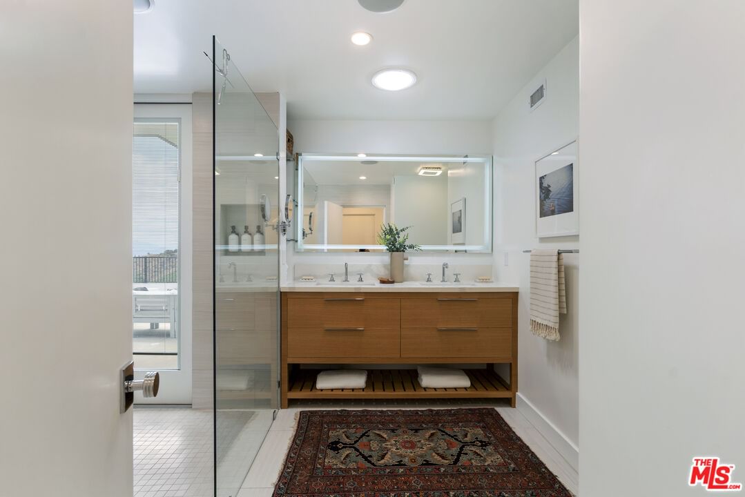 Beverly Ridge photo 53