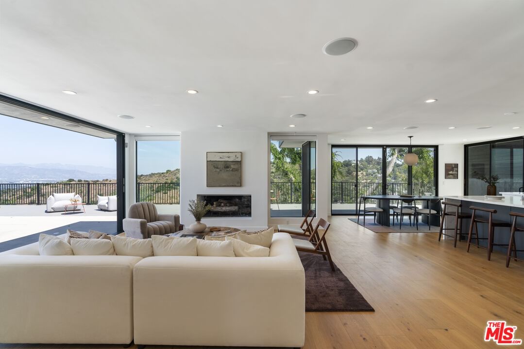 Beverly Ridge photo 7