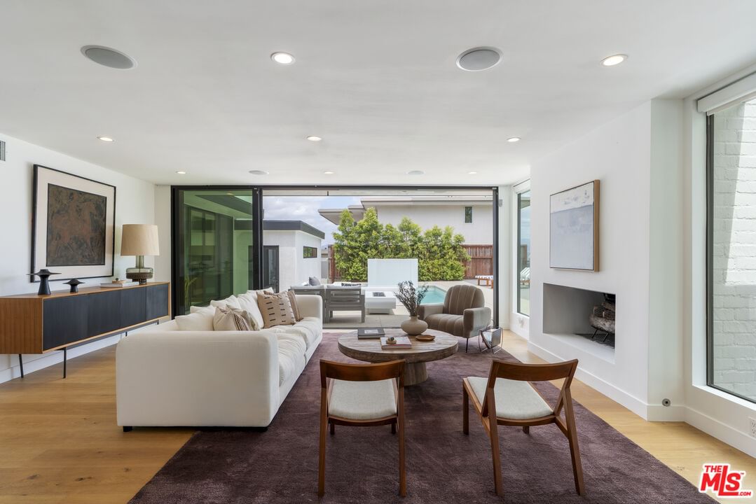 Beverly Ridge photo 8