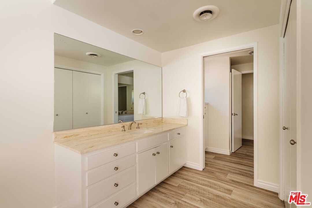 Winnetka photo 14