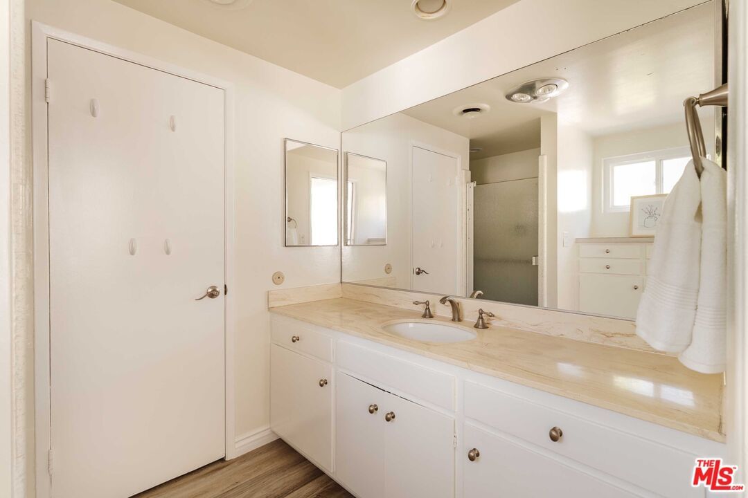 Winnetka photo 15