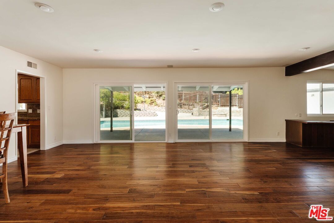Winnetka photo 21