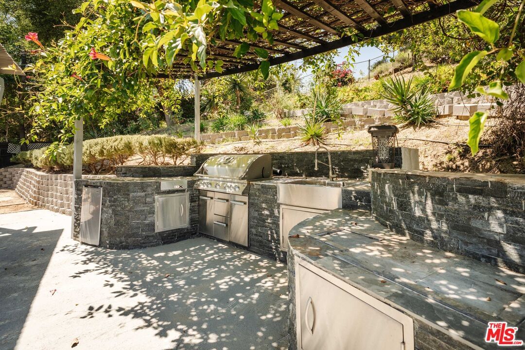 Winnetka photo 25