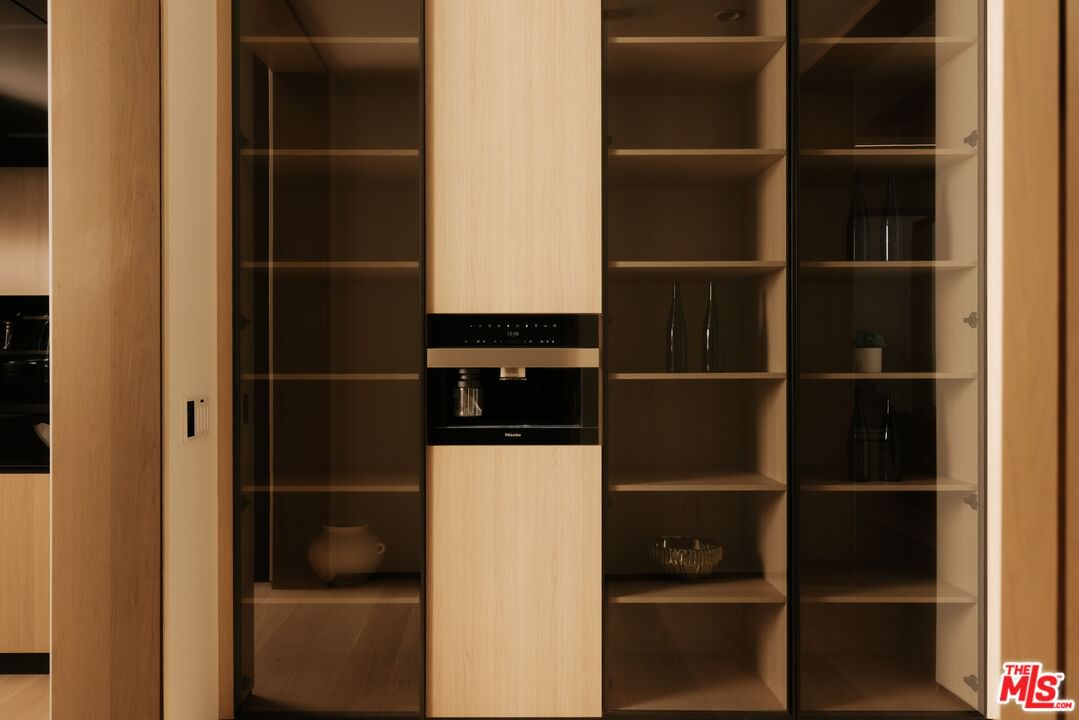 Wingfield photo 9