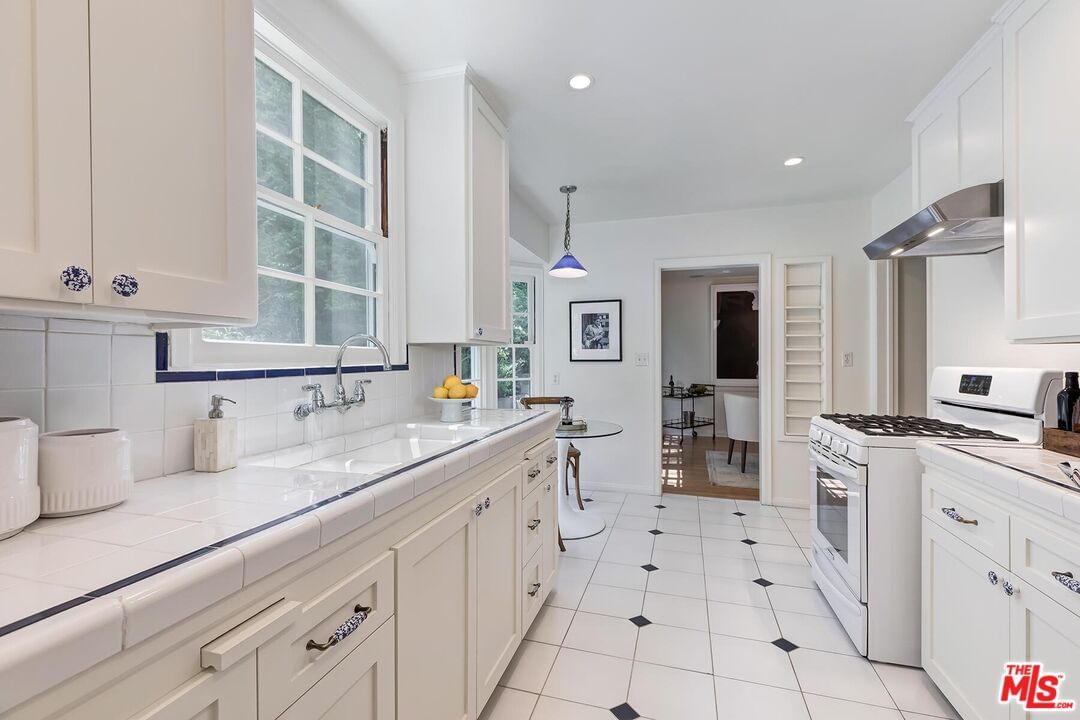Westshire photo 11