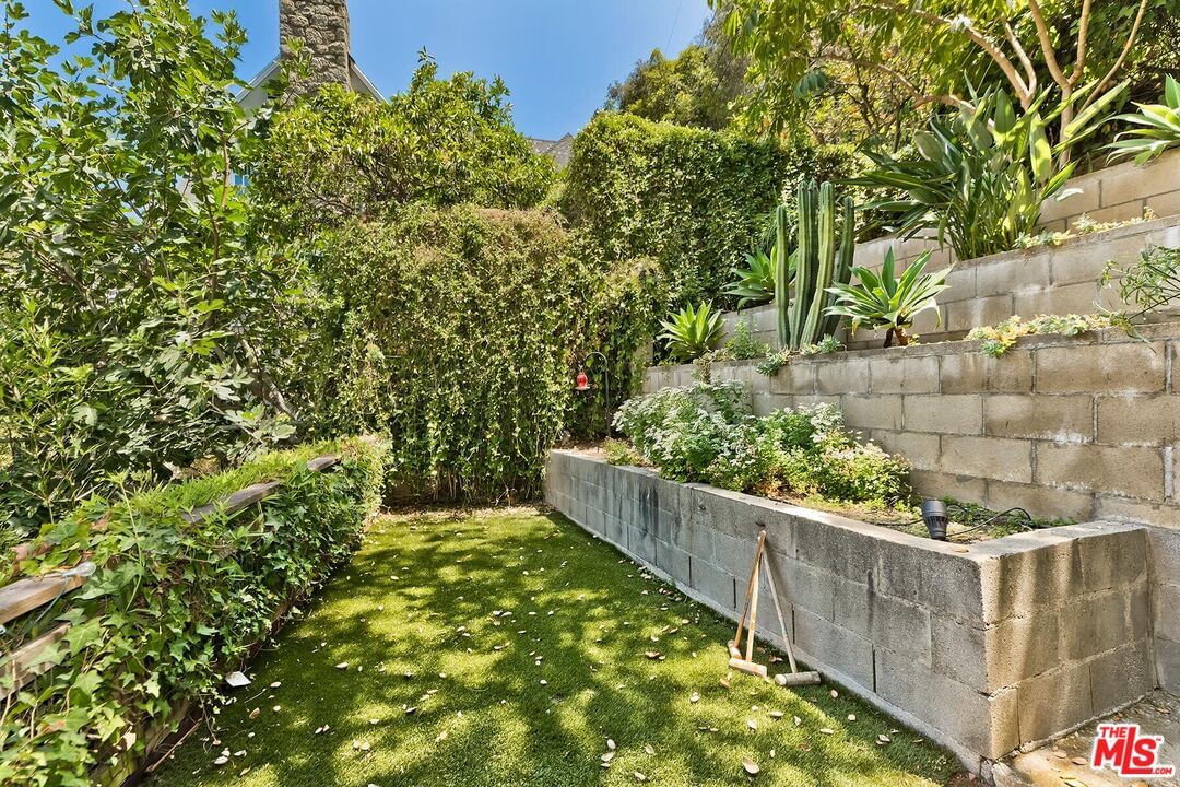 Westshire photo 32