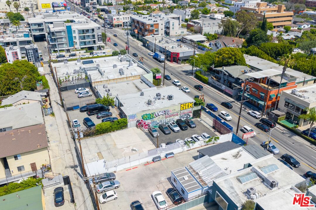 Melrose photo 5