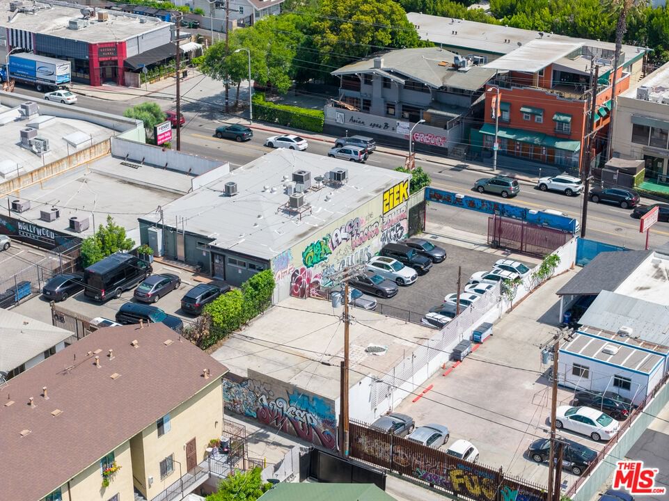 Melrose photo 9