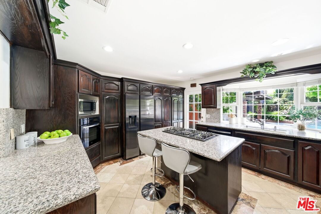 Laurelgrove photo 16