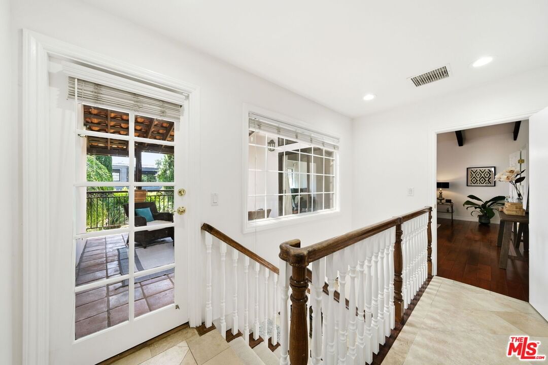Laurelgrove photo 28