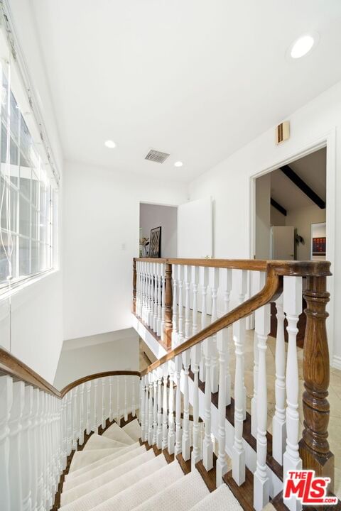 Laurelgrove photo 29