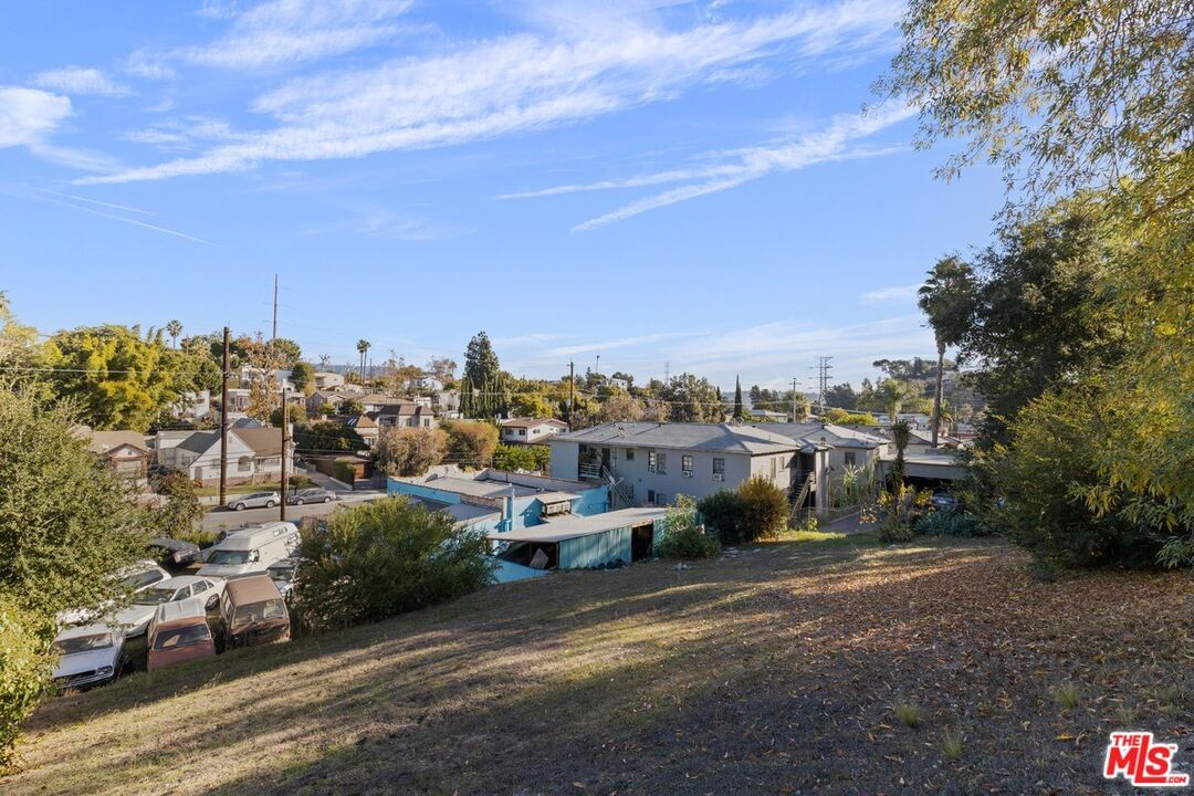 Glendale Blvd photo 5