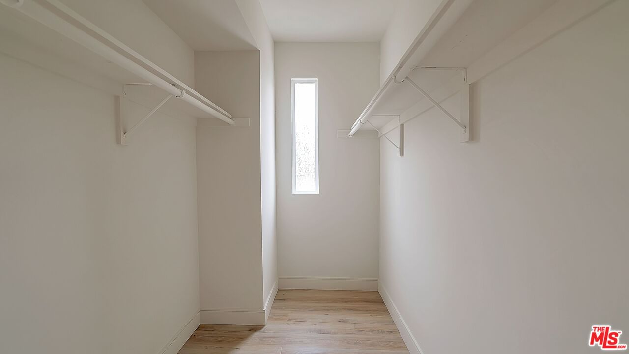 6th photo 12