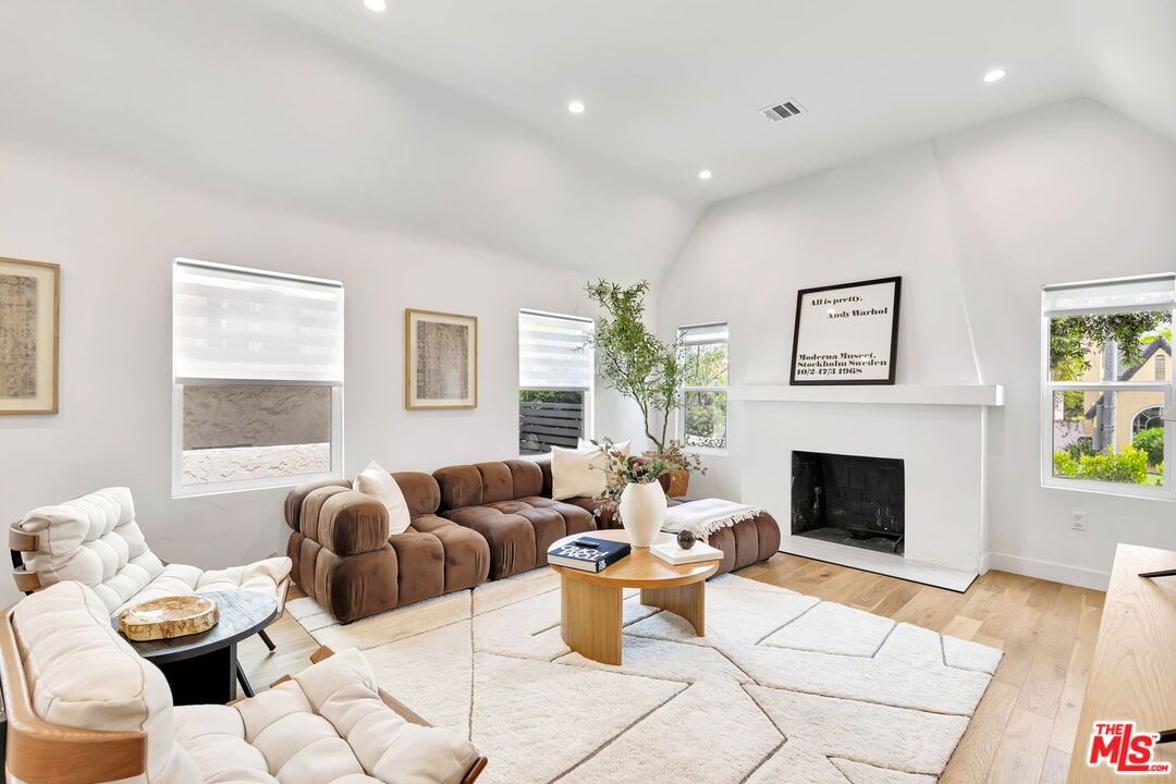 Curson photo 3