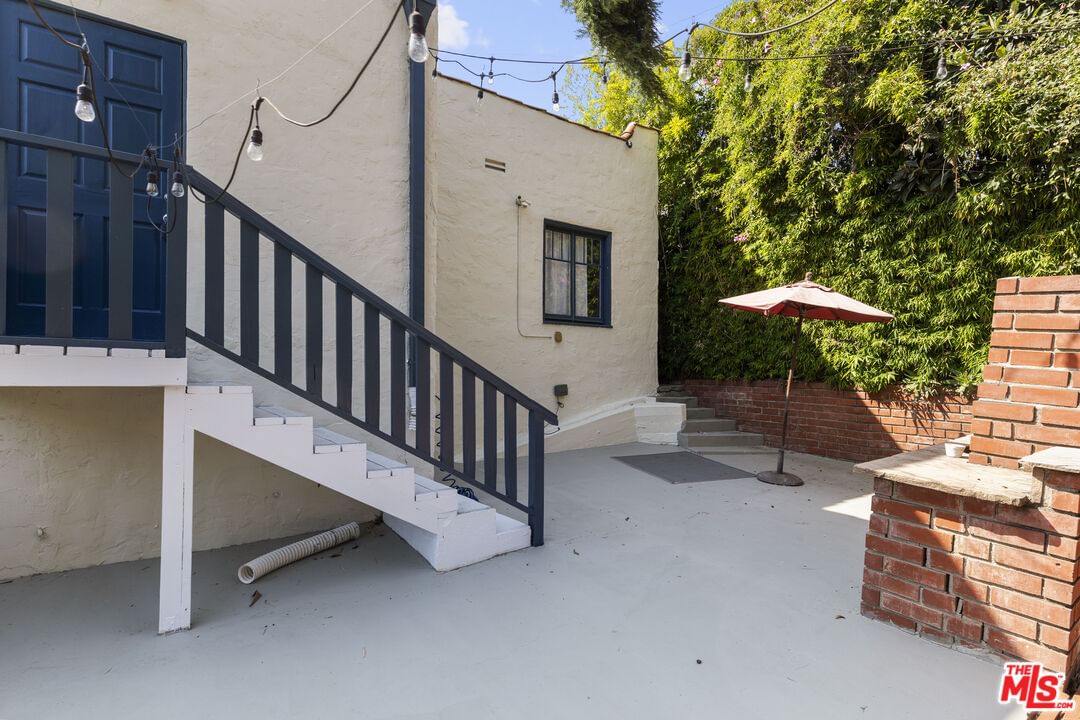 Edgecliffe photo 20