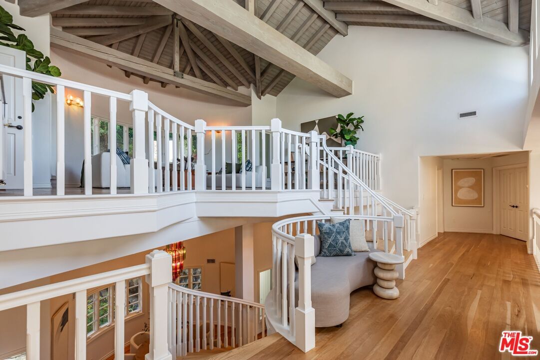 Encino photo 23