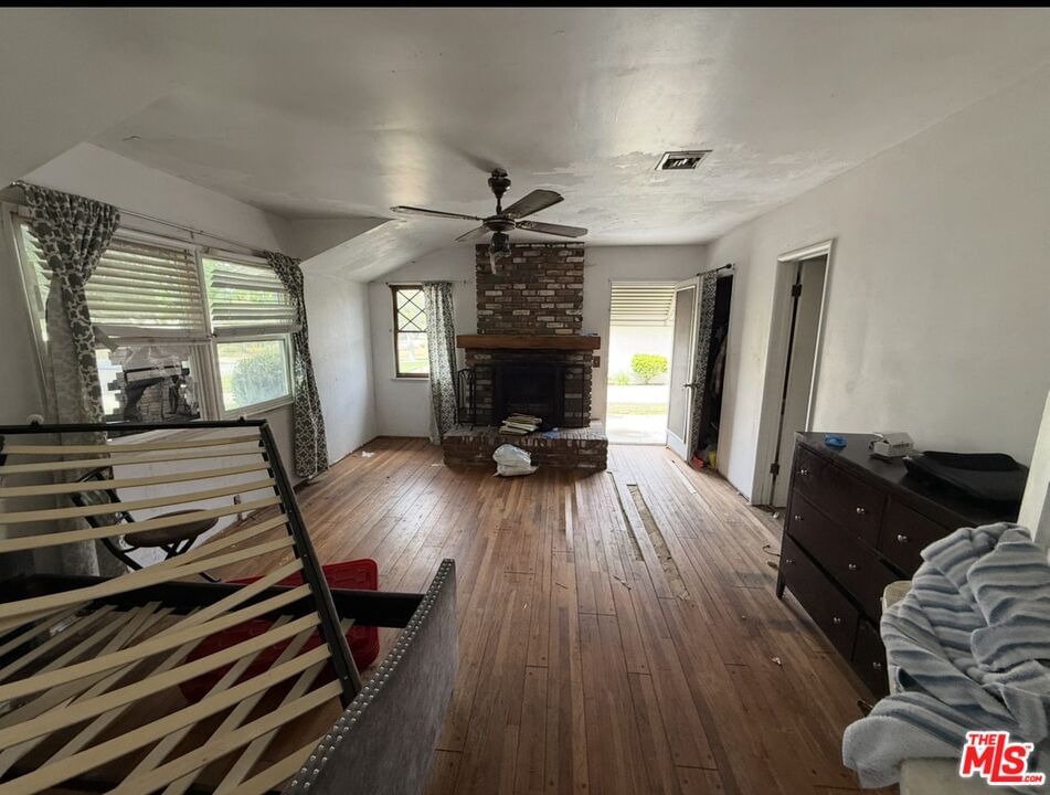 Mountain View photo 9