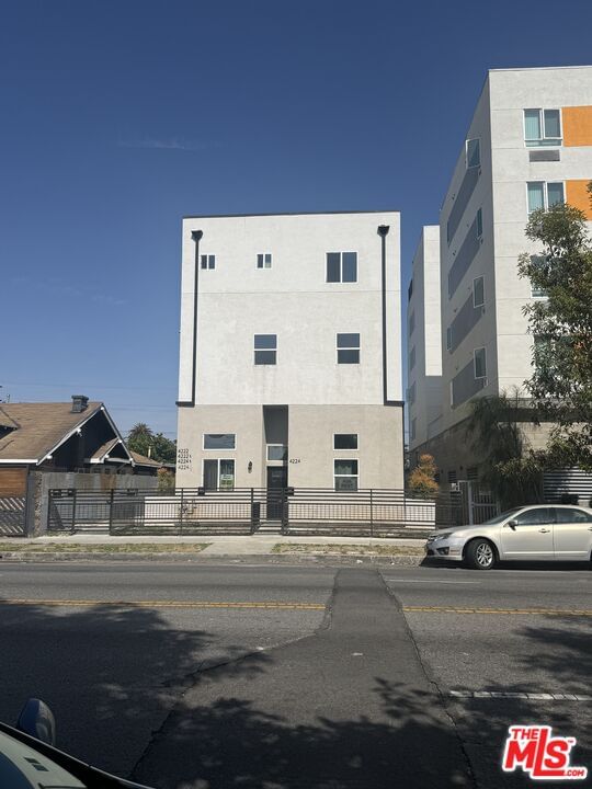 4224 Western Ave