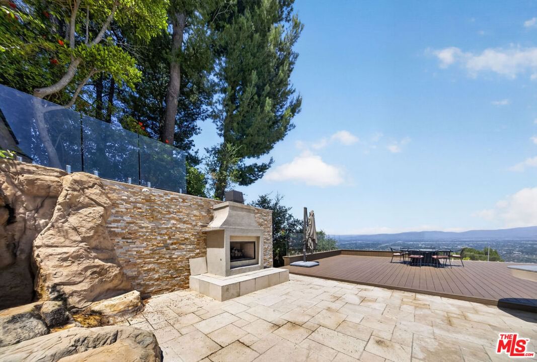 Mulholland photo 4