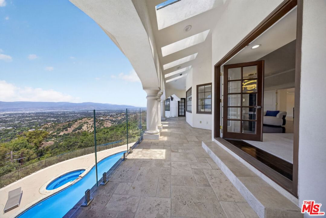 Mulholland photo 48
