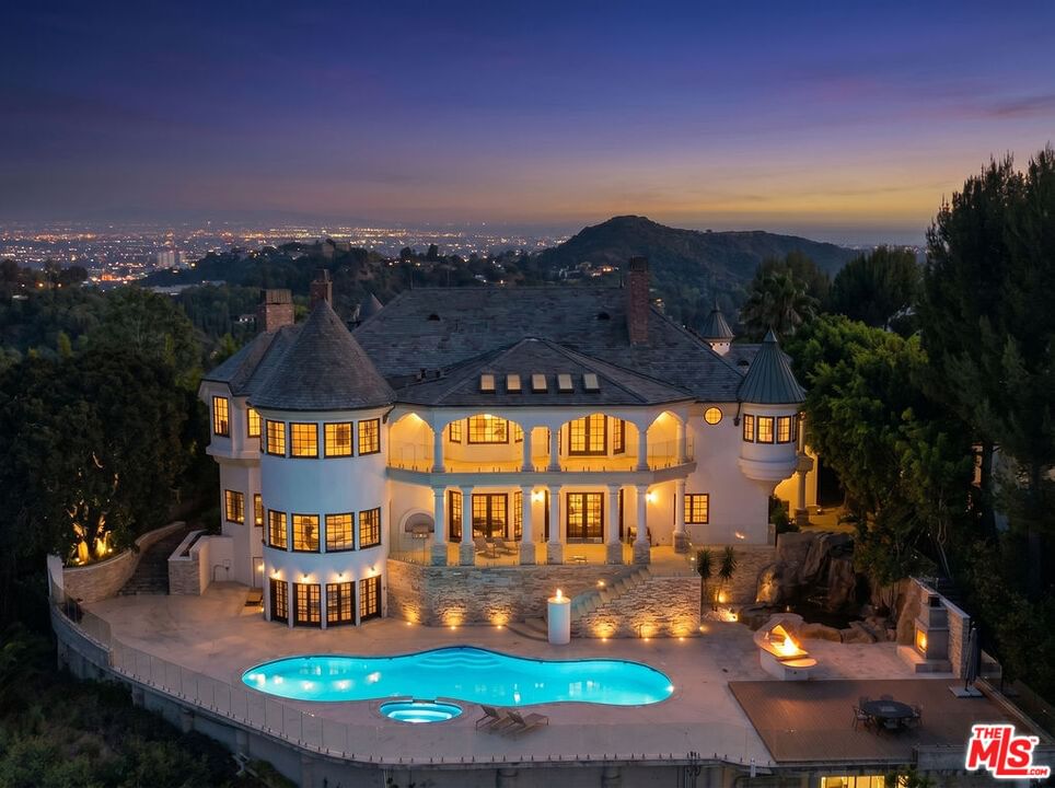 Mulholland photo 72