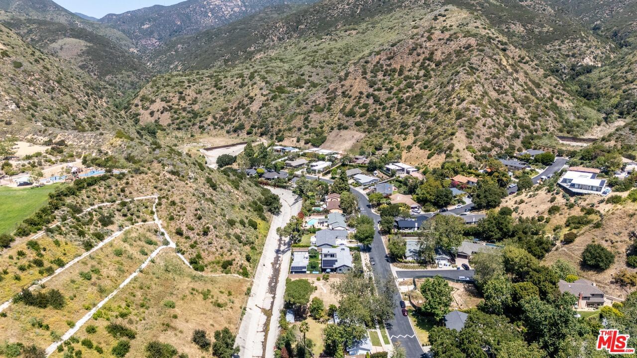 Paseo Canyon photo 24