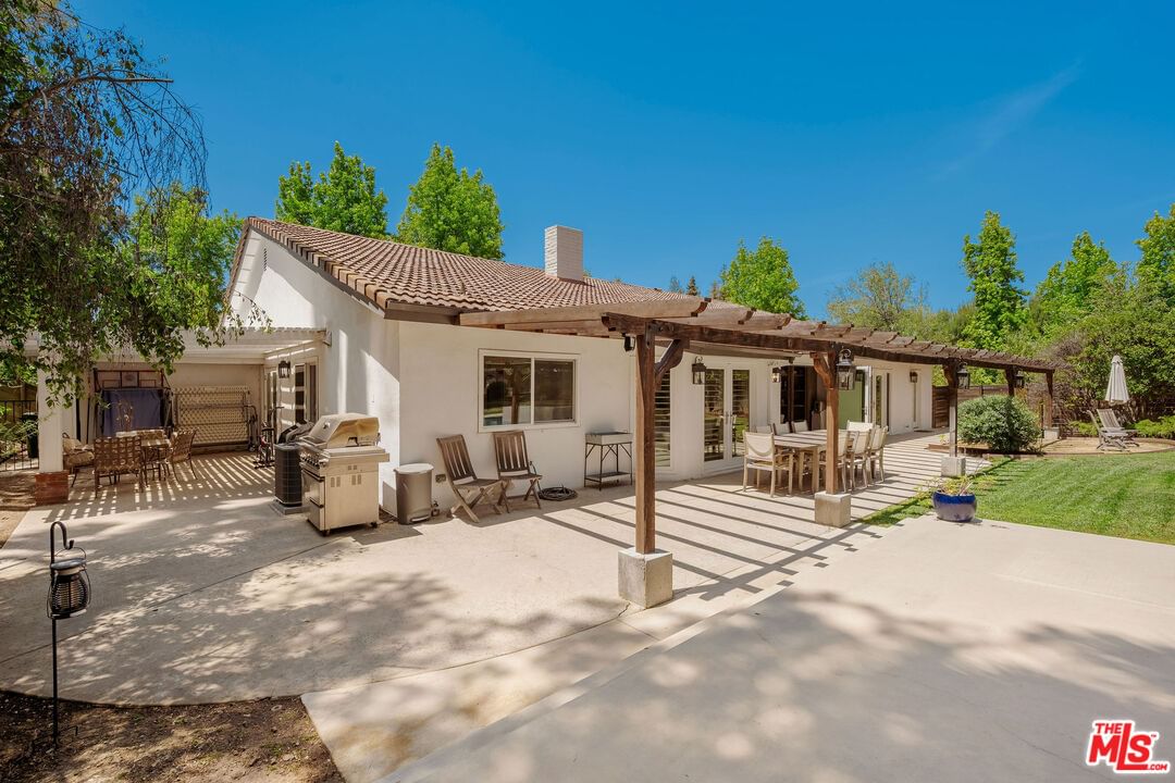 Lake Encino photo 45