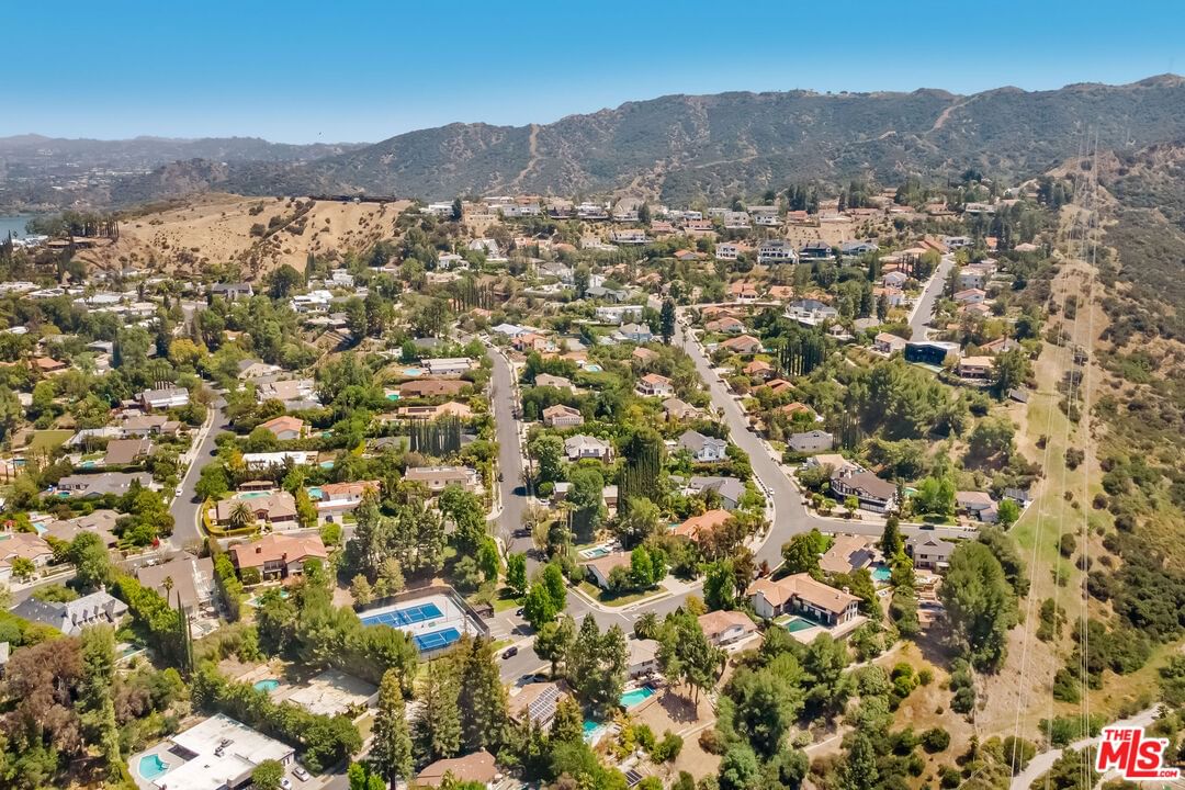 Lake Encino photo 52