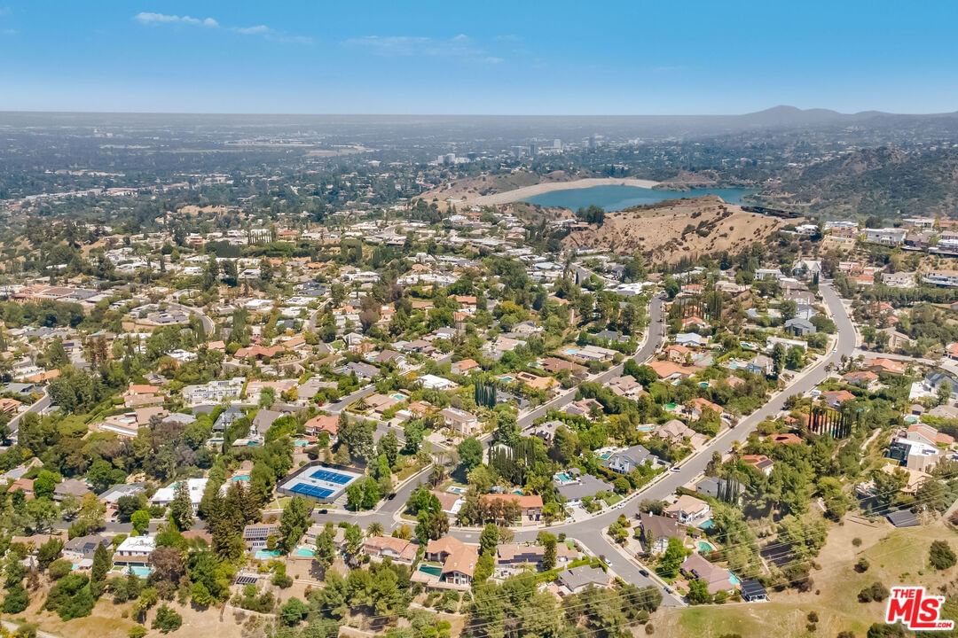 Lake Encino photo 54