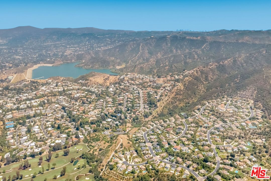 Lake Encino photo 55