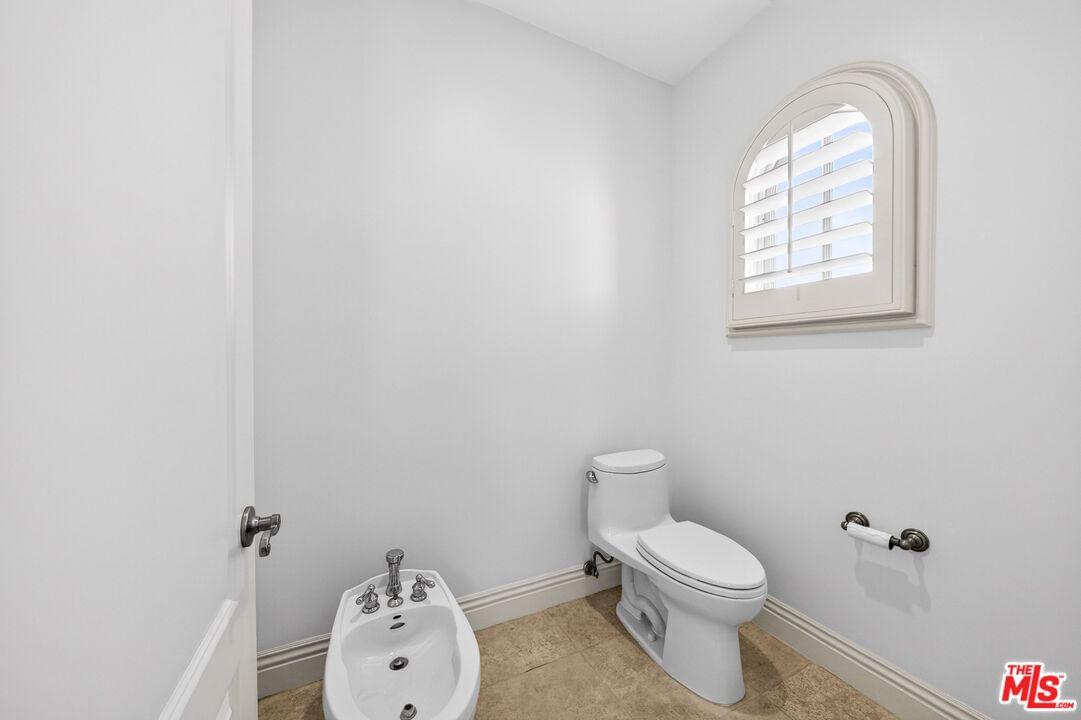Summit Ridge photo 57