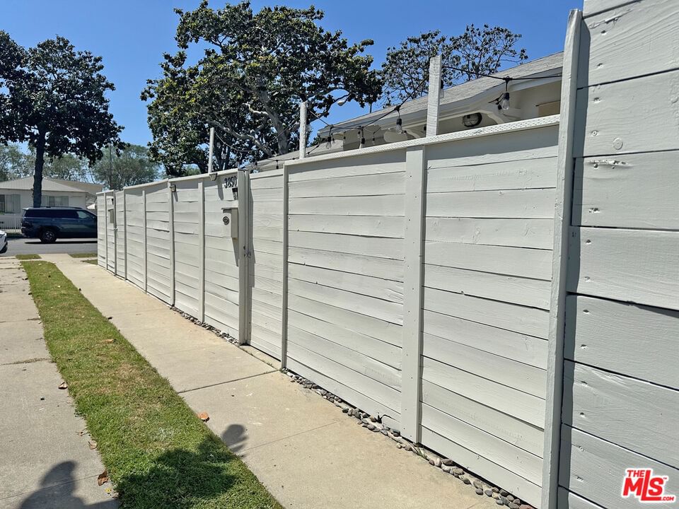 Sawtelle photo 13