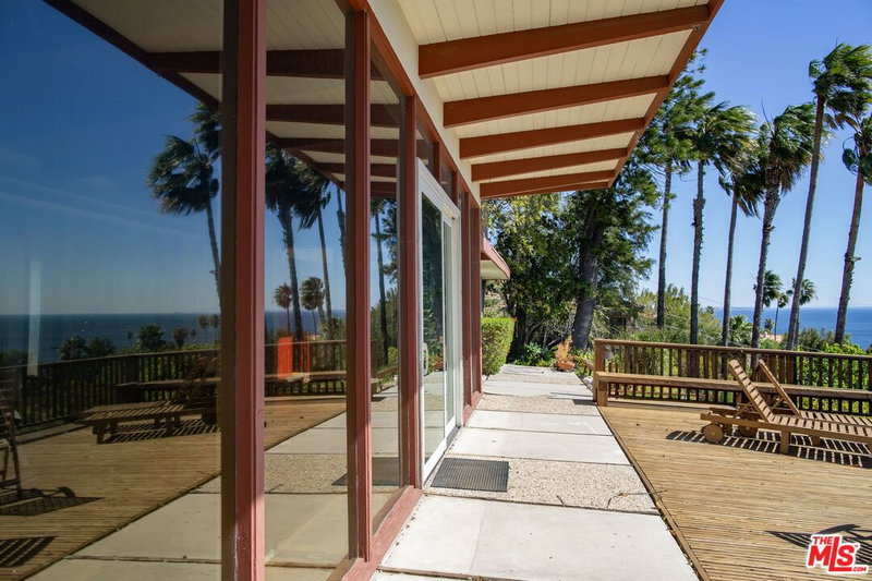 26939 Sea Vista Dr