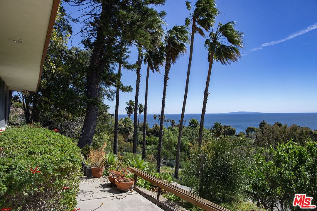 Sea Vista photo 18