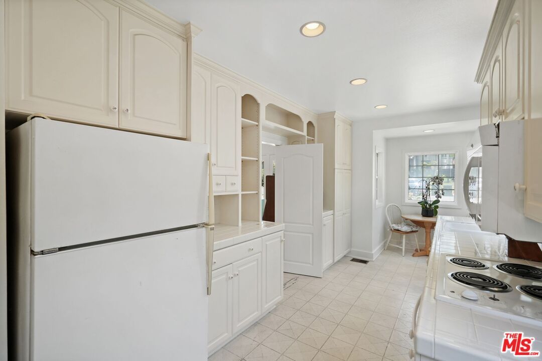 Monte Vista photo 15