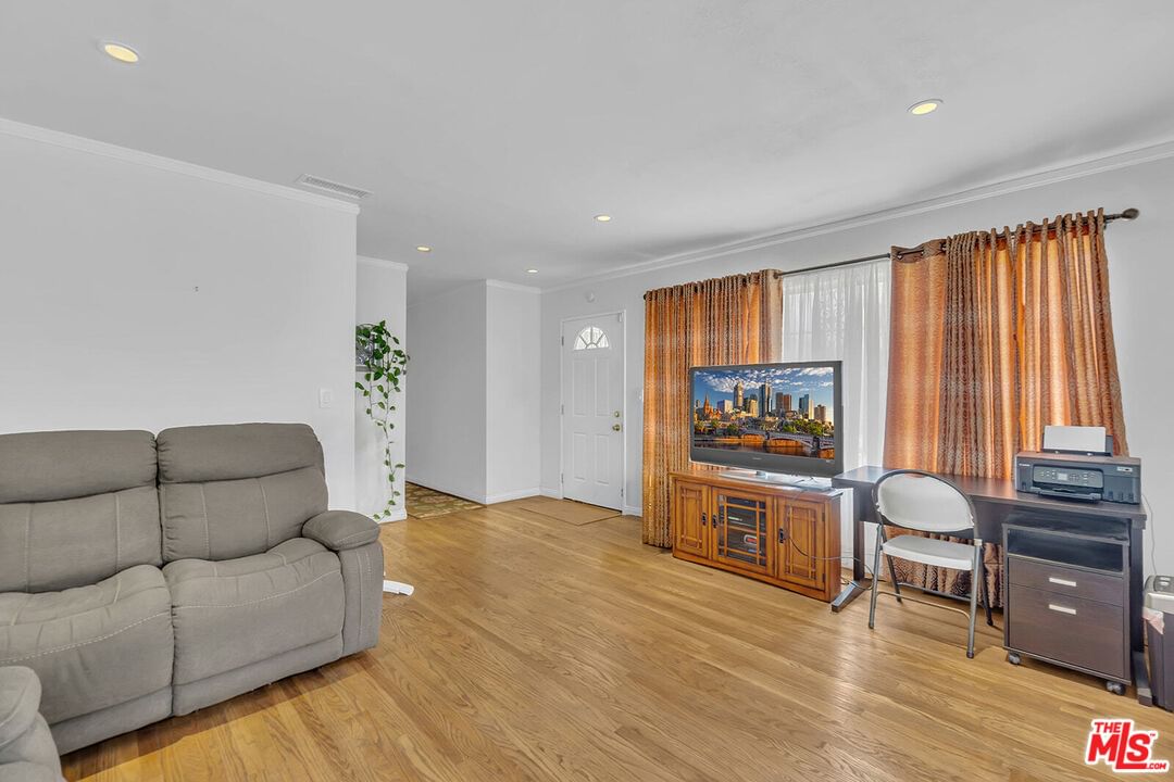 107th photo 19