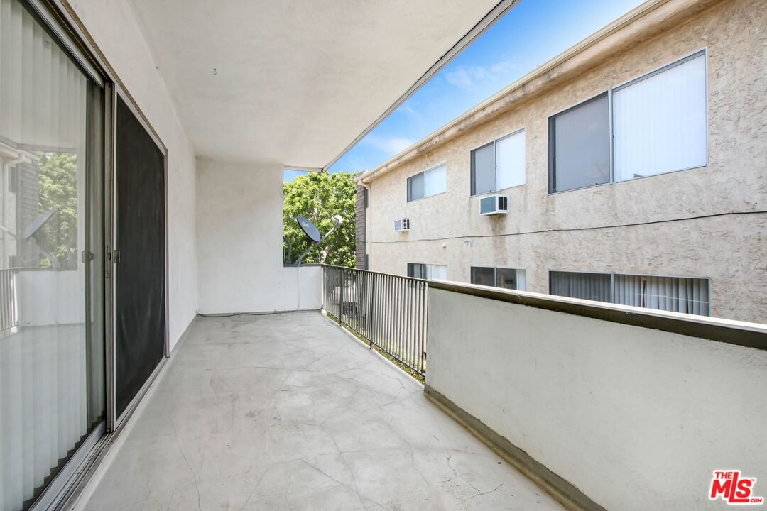 Mentone photo 16