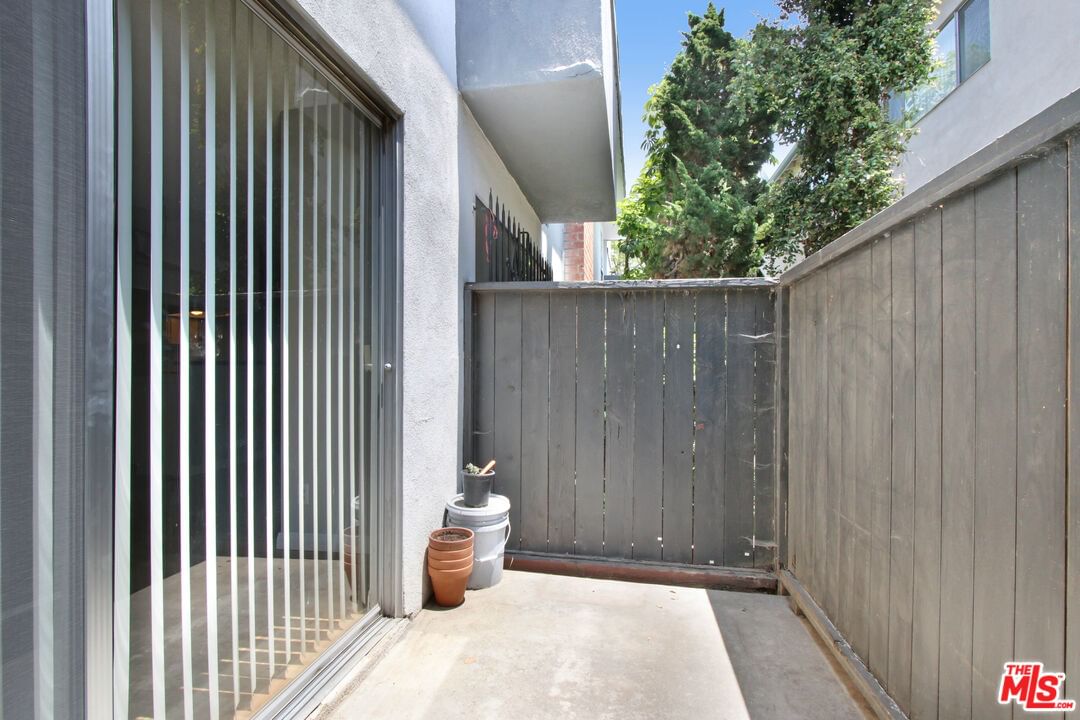 Mentone photo 7