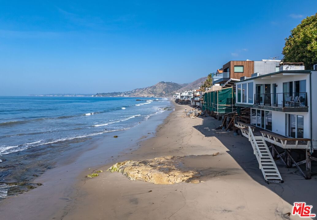 Malibu photo 1