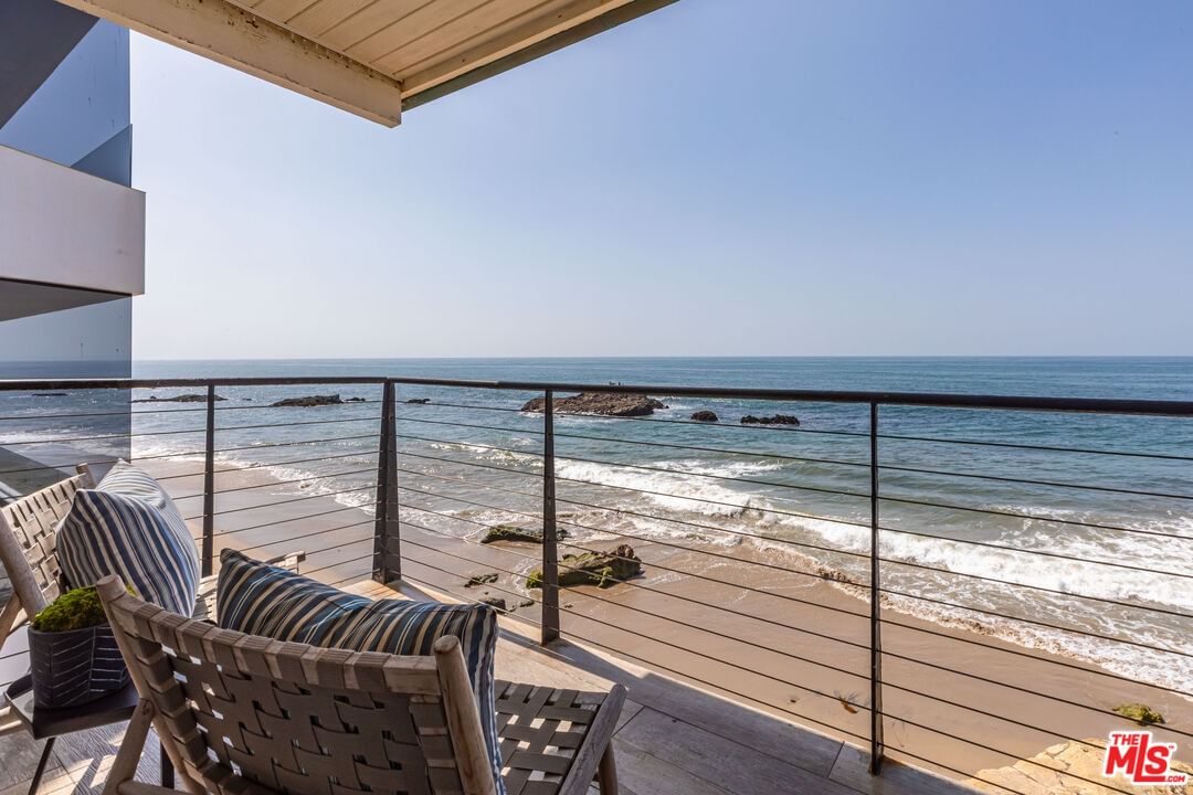 Malibu photo 27