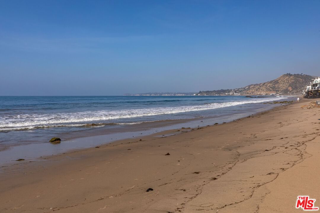 Malibu photo 44