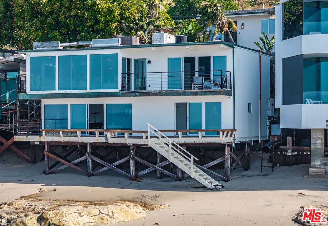 Malibu photo 5