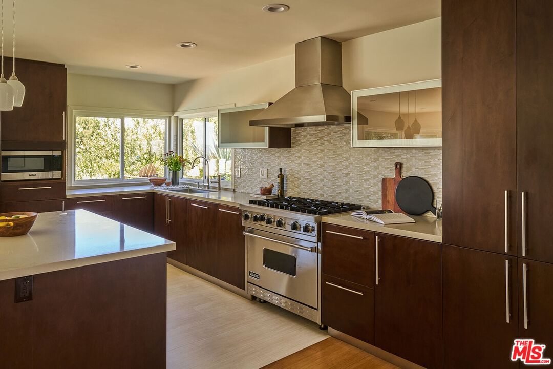 Woodland Crest photo 12