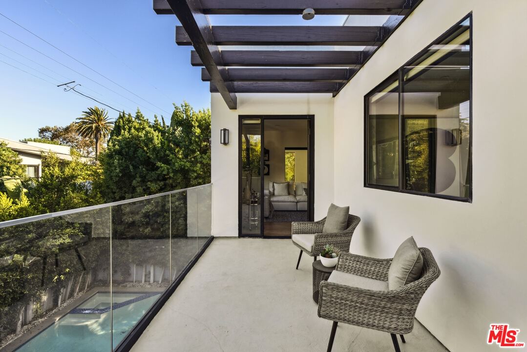 Crescent Heights photo 10