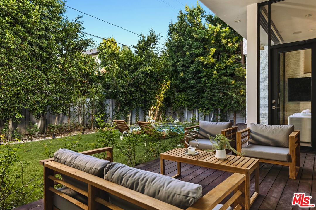 Crescent Heights photo 21